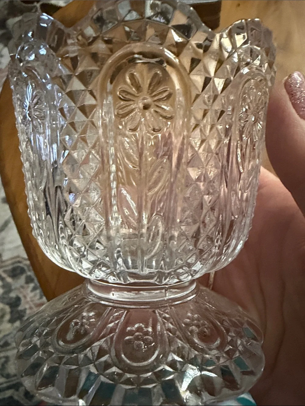 Avon Daisy and Diamond Glass Compote vintage collectable excellent condition